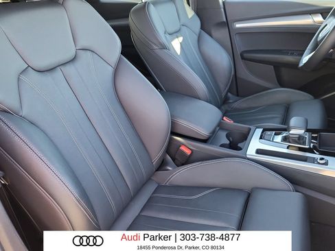 Used 2025 Audi Q5 2.0T Premium w/ Convenience Plus Package AWD/4WD image 14
