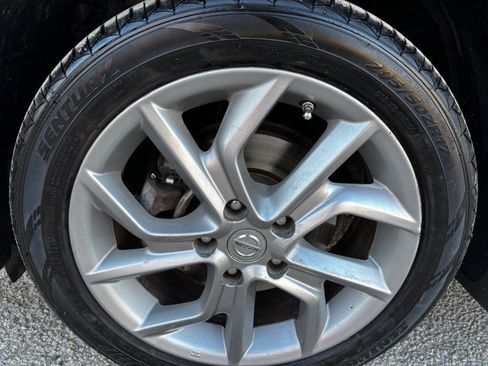 Used 2015 Nissan Sentra SR FWD image 36