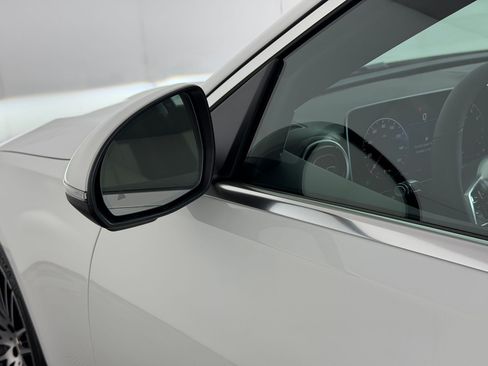 Used 2026 Mercedes-Benz C 300 4MATIC Sedan image 23