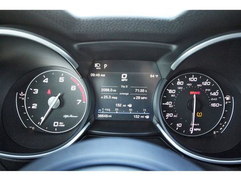 Used 2022 Alfa Romeo Stelvio Sprint image 17