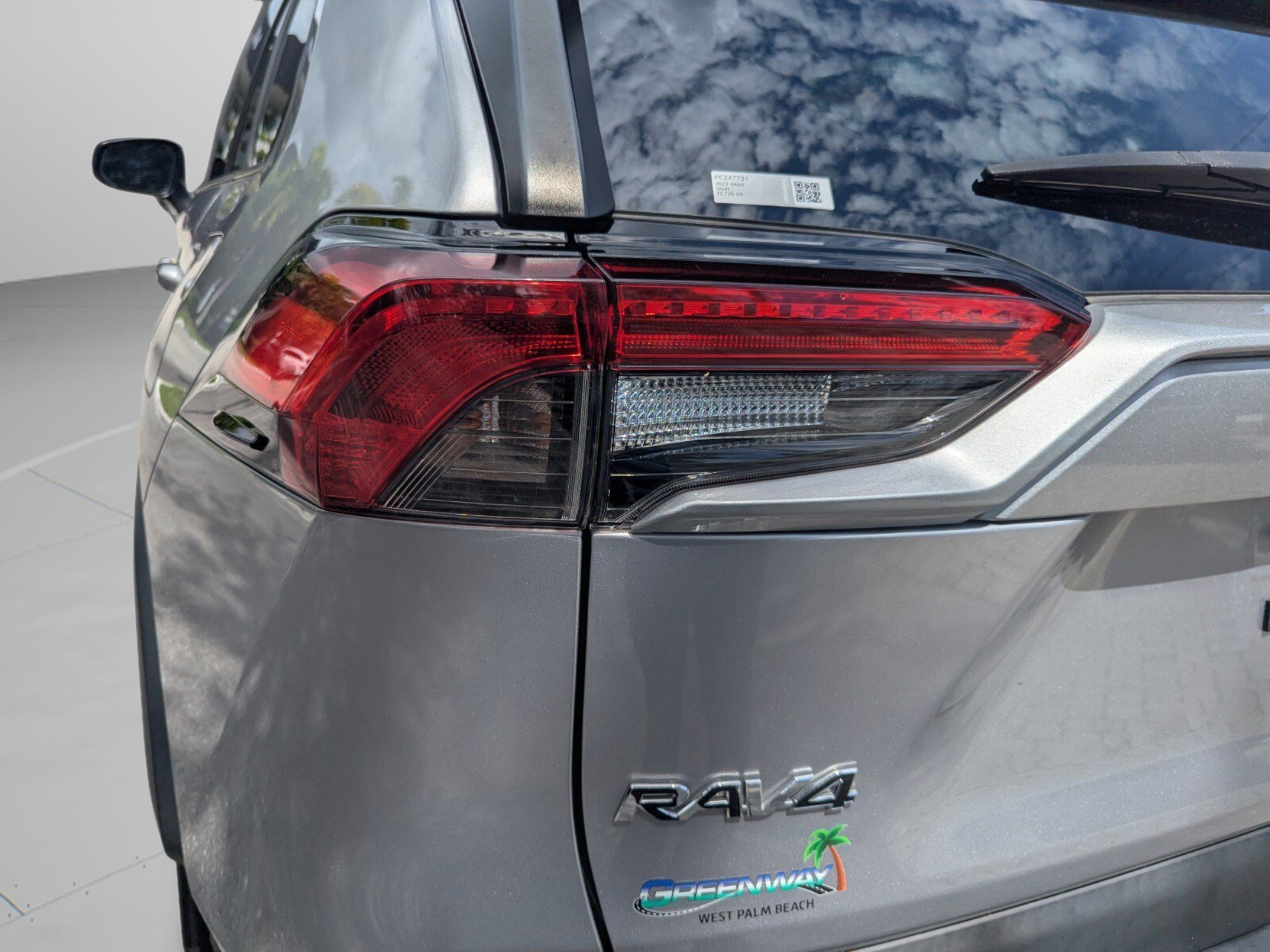 Used 2023 Toyota RAV4 LE FWD image 39