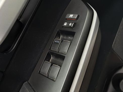 Used 2018 Toyota Tundra SR5 RWD image 11