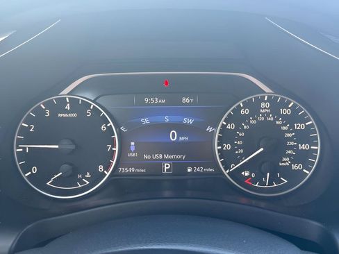Used 2017 Nissan Murano SV FWD image 22