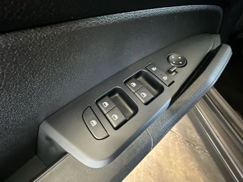 Certified 2023 Kia Sportage LX image 17