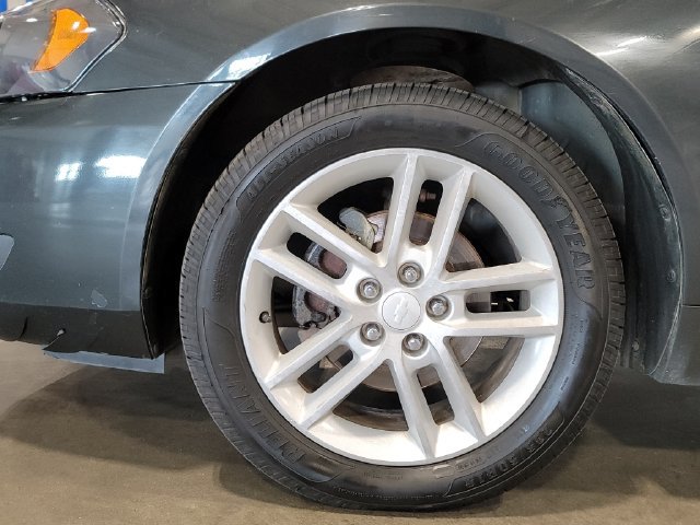 Used 2013 Chevrolet Impala LTZ FWD image 14