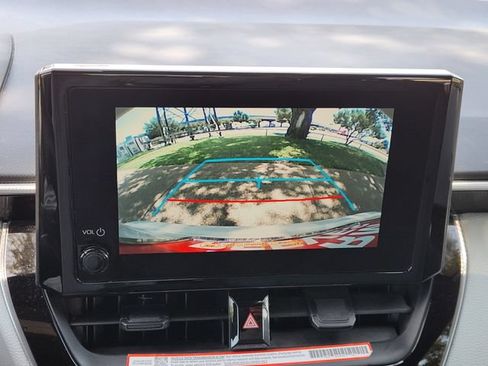 Used 2025 Toyota Corolla SE w/ Convenience Package FWD image 13