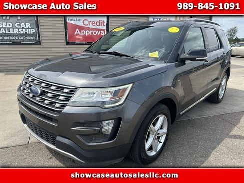 Used 2016 Ford Explorer XLT AWD/4WD image 1