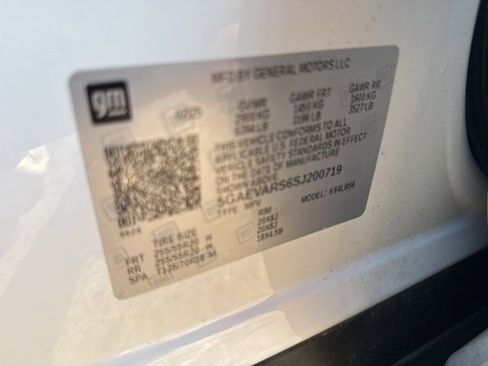 Certified 2025 Buick Enclave Preferred image 28