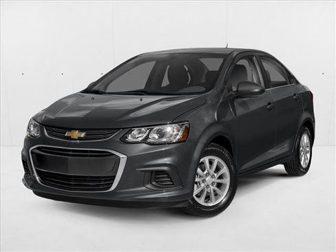 Used 2020 Chevrolet Sonic LT image 1
