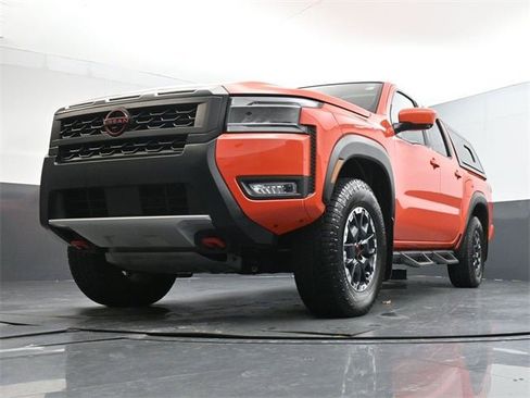 Used 2025 Nissan Frontier PRO-4X w/ Pro Premium Package image 31