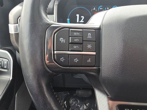 Certified 2022 Ford F150 Platinum w/ Equipment Group 701A High image 18