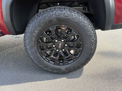New 2026 GMC Canyon Elevation w/ Convenience Package RWD image 28