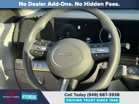Certified 2025 Hyundai Kona Limited FWD image 24