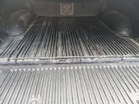 Used 2019 RAM 1500 Classic SLT AWD/4WD image 19