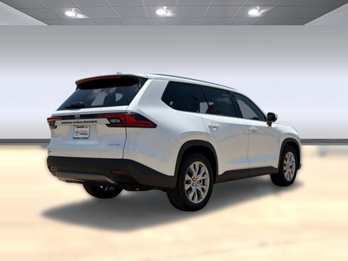 New 2026 Toyota Grand Highlander FWD image 9