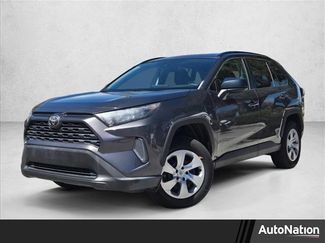 Used 2019 Toyota RAV4 LE video 1
