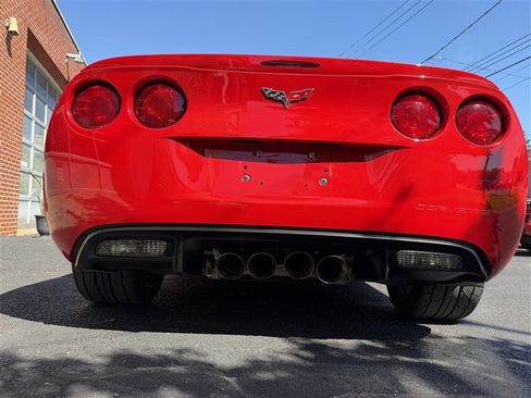 Used 2009 Chevrolet Corvette Coupe w/ Preferred Equipment Group RWD image 4