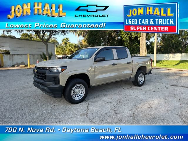 Used 2024 Chevrolet Colorado W/T w/ WT Convenience Package AWD/4WD image 2