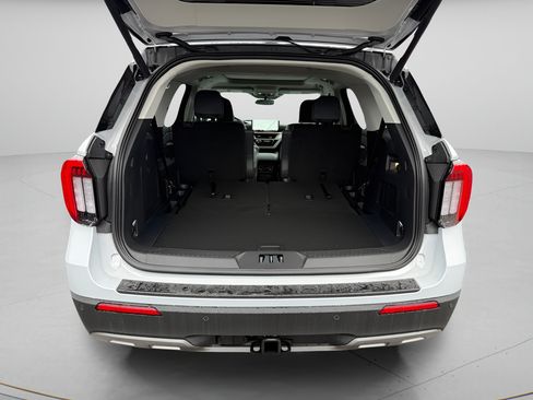 New 2026 Ford Explorer Active w/ Active Comfort Package AWD/4WD image 14
