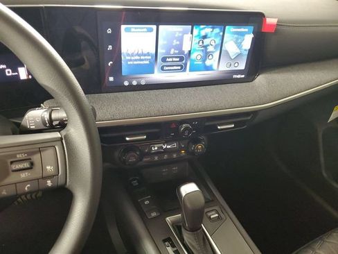 New 2026 Nissan Kicks SV w/ Cold Weather Package FWD image 19