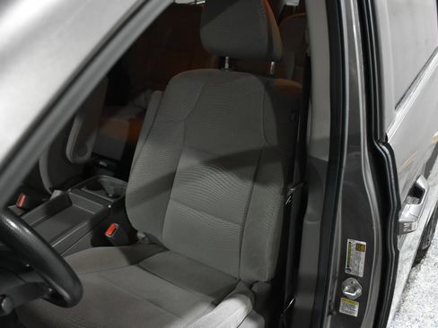 Used 2011 Honda Odyssey EX image 30