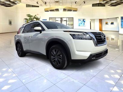 Used 2022 Nissan Pathfinder SV