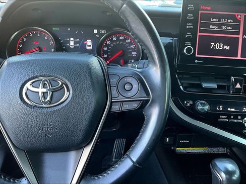 Used 2021 Toyota Camry XSE FWD image 12
