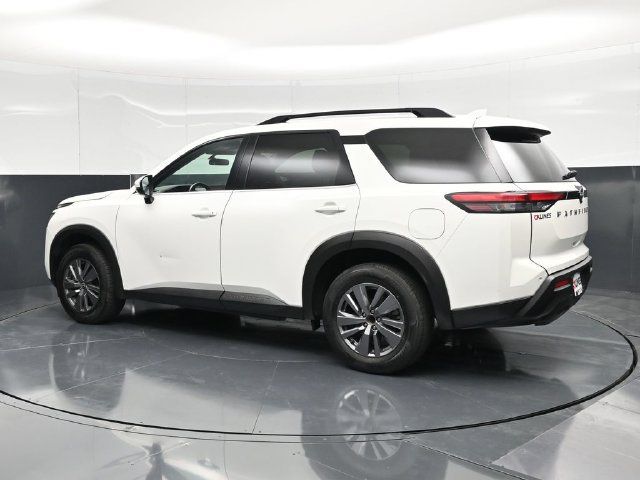 Used 2025 Nissan Pathfinder SV FWD image 10