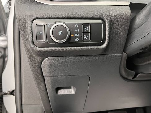 Used 2023 Ford Explorer XLT w/ Equipment Group 202A AWD/4WD image 8