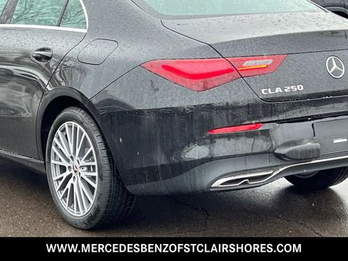 Used 2025 Mercedes-Benz CLA 250 4MATIC image 4