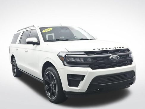 Used 2022 Ford Expedition Max Limited AWD/4WD image 3
