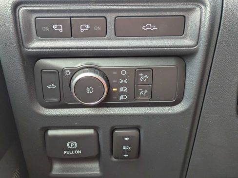 Used 2022 Ford F150 Lariat w/ Equipment Group 502A High AWD/4WD image 28