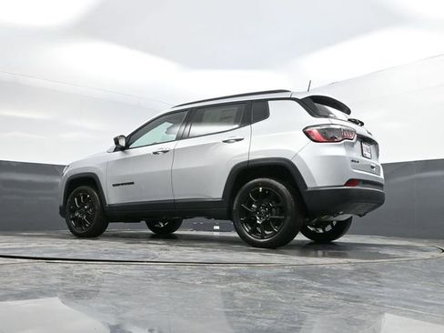 New 2026 Jeep Compass Latitude AWD/4WD image 41