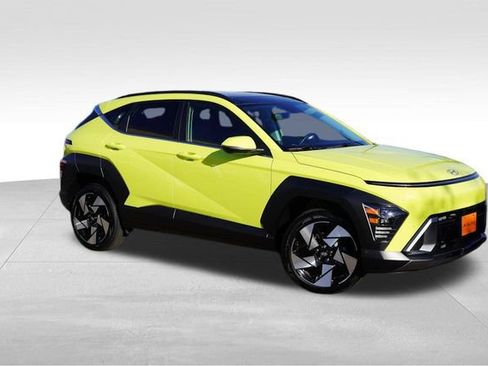 Used 2024 Hyundai Kona Limited image 2