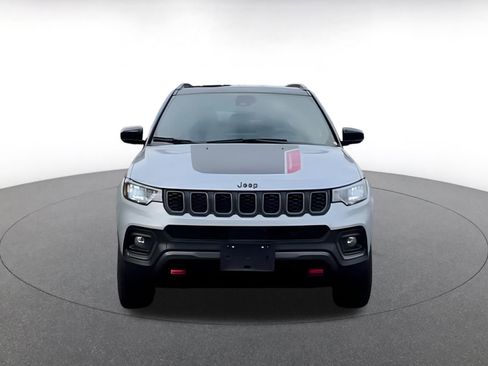 Used 2025 Jeep Compass Trailhawk w/ Trailer Tow Group image 4