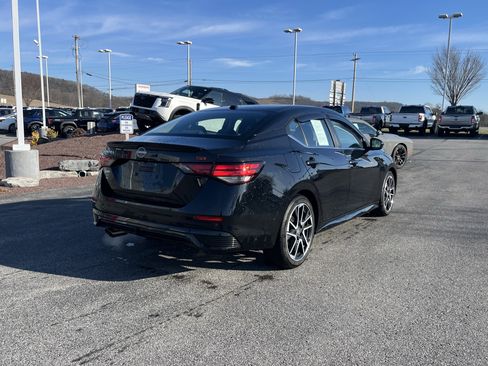 Used 2024 Nissan Sentra SR image 3