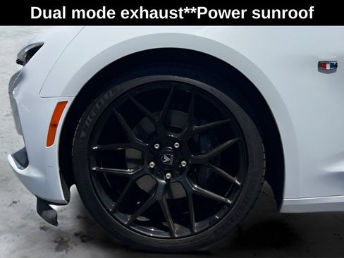 Used 2021 Chevrolet Camaro SS RWD image 30
