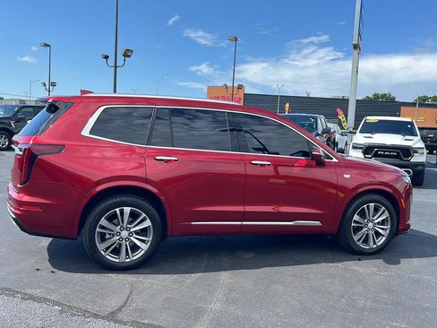 Used 2024 Cadillac XT6 Premium Luxury AWD/4WD image 7