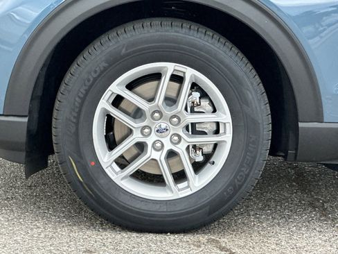 New 2026 Ford Explorer Active RWD image 26