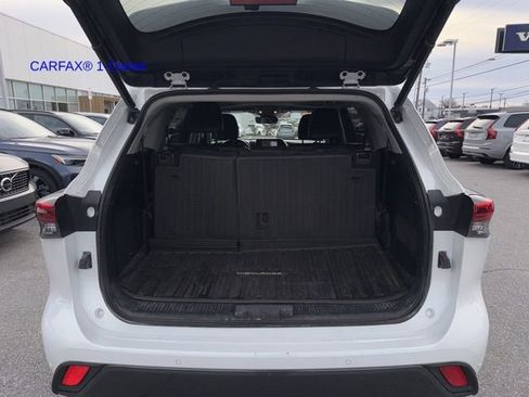 Used 2022 Toyota Highlander Limited image 13