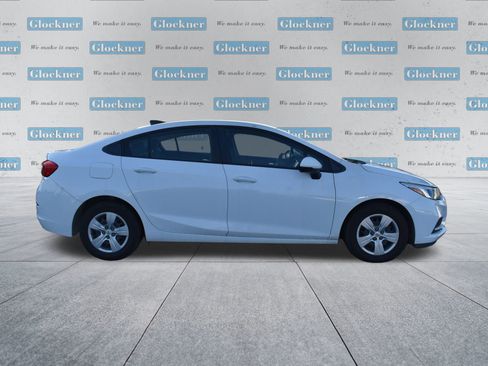 Used 2018 Chevrolet Cruze LS w/ LS Fleet Convenience Package image 4