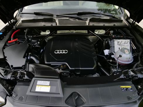 Used 2023 Audi Q5 2.0T Premium Plus w/ Premium Plus Package AWD/4WD image 50
