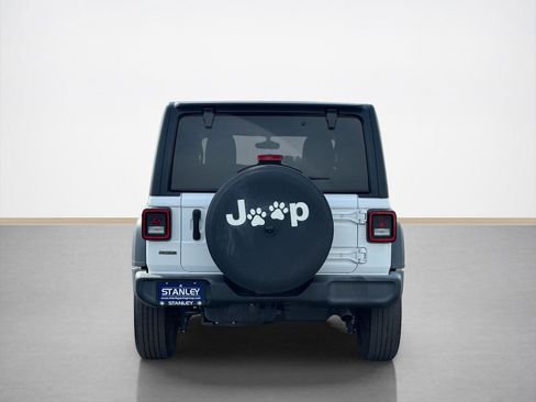 Used 2021 Jeep Wrangler Unlimited Sport image 6