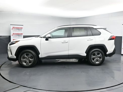 Used 2024 Toyota RAV4 XLE FWD image 5