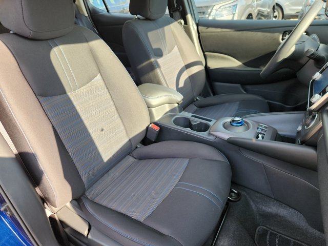 Certified 2025 Nissan Leaf S FWD image 14