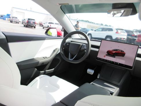 Used 2026 Tesla Model 3 Performance AWD/4WD image 23