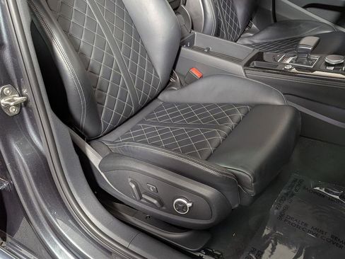 Used 2019 Audi S4 Premium Plus w/ Premium Plus Package image 23