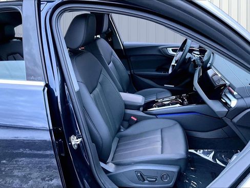 Used 2025 Audi A5 2.0T Premium w/ Convenience Package image 28