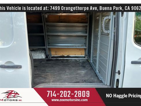 Used 2015 Nissan NV 2500 SV image 19