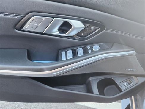 Used 2025 BMW M3 Competition image 19